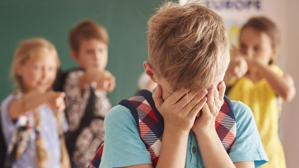  Los niños que sufren acoso escolar pueden experimentar problemas de salud mental.